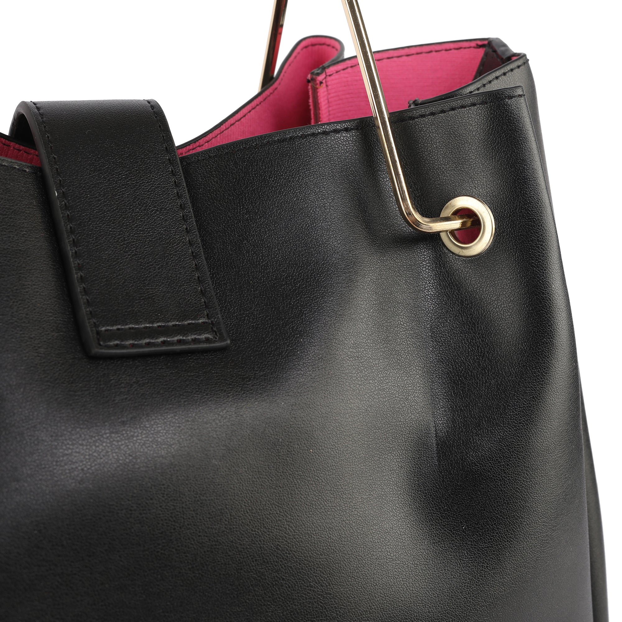 Jett Hand Bag